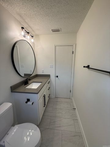 10901 Lorie Lane, Mabelvale, AR 72103