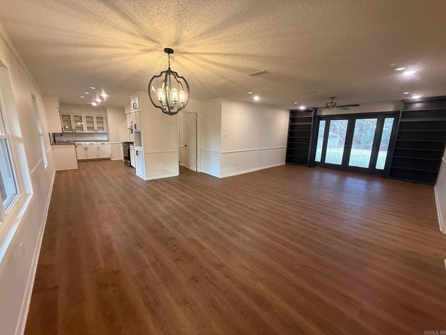 10901 Lorie Lane, Mabelvale, AR 72103