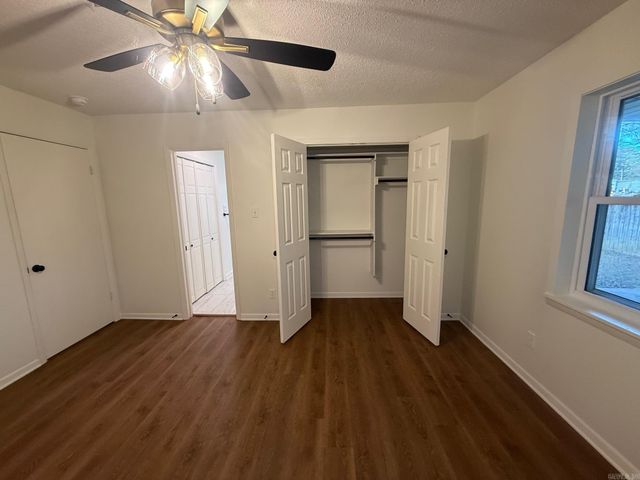 10901 Lorie Lane, Mabelvale, AR 72103