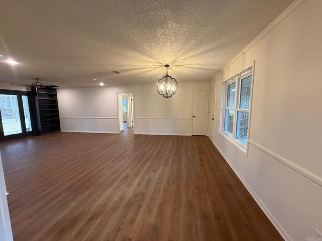 10901 Lorie Lane, Mabelvale, AR 72103