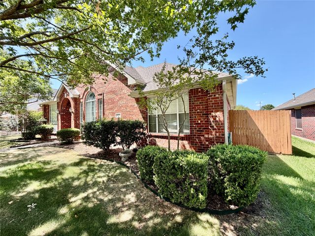 1632 Castle Pines Drive, Frisco, TX 75036