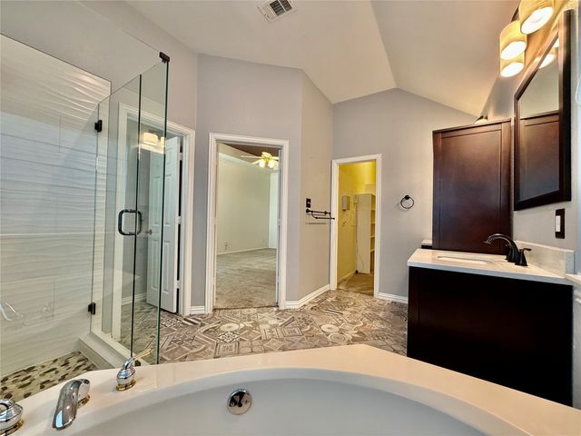 1632 Castle Pines Drive, Frisco, TX 75036