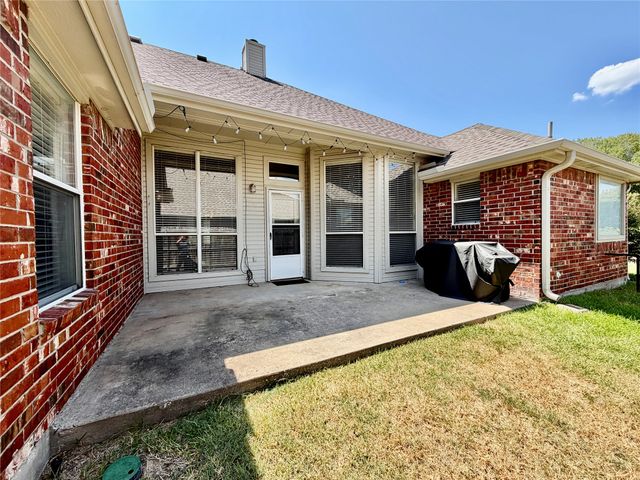 1632 Castle Pines Drive, Frisco, TX 75036