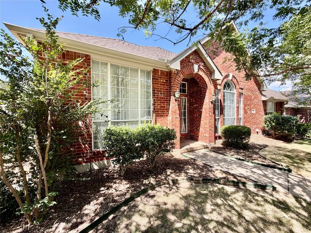 1632 Castle Pines Drive, Frisco, TX 75036