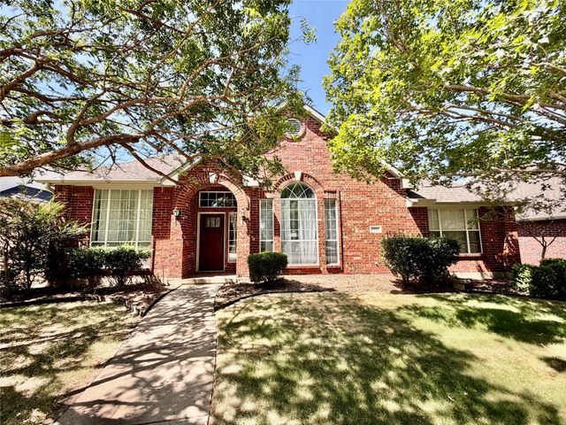 1632 Castle Pines Drive, Frisco, TX 75036