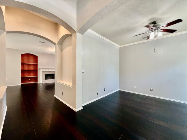 1632 Castle Pines Drive, Frisco, TX 75036