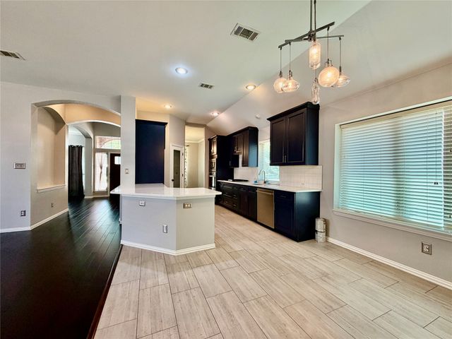 1632 Castle Pines Drive, Frisco, TX 75036