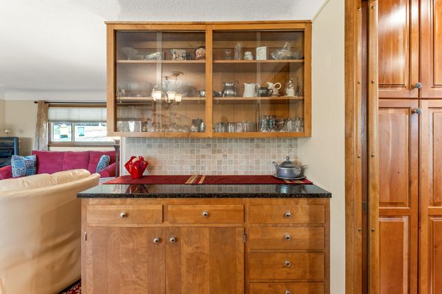 1800 Hiawatha Court NE, Rochester, MN 55906