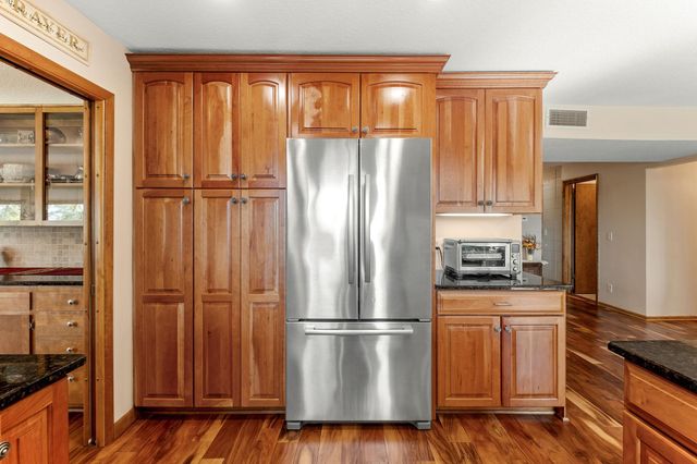 1800 Hiawatha Court NE, Rochester, MN 55906