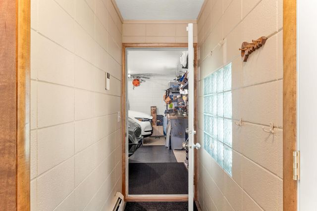 1800 Hiawatha Court NE, Rochester, MN 55906