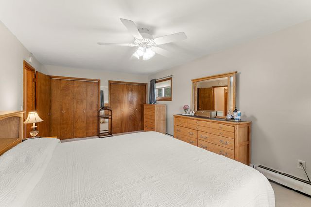 1800 Hiawatha Court NE, Rochester, MN 55906