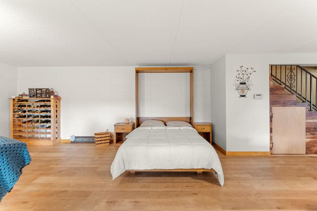 1800 Hiawatha Court NE, Rochester, MN 55906