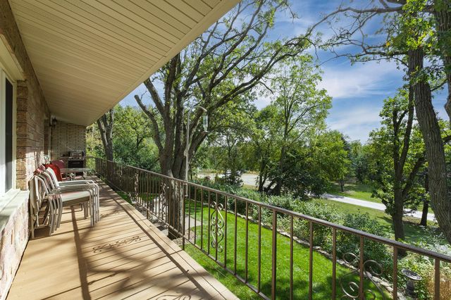 1800 Hiawatha Court NE, Rochester, MN 55906