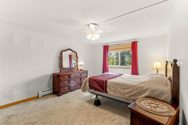 1800 Hiawatha Court NE, Rochester, MN 55906