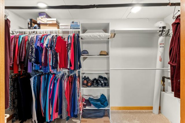 1800 Hiawatha Court NE, Rochester, MN 55906