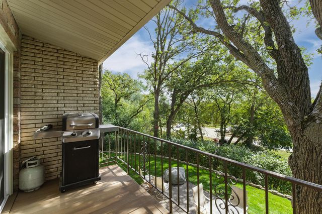 1800 Hiawatha Court NE, Rochester, MN 55906