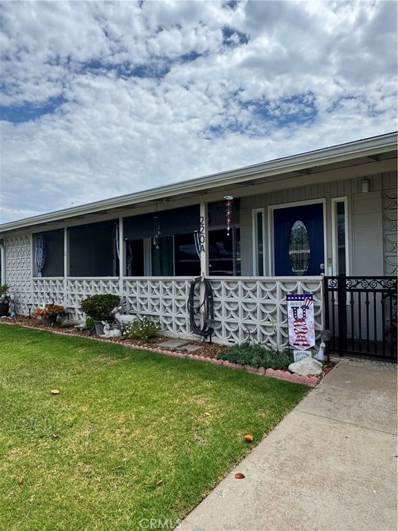 Image 1 of property listing at 1075 Brookline Rd, Seal Beach, CA 90740