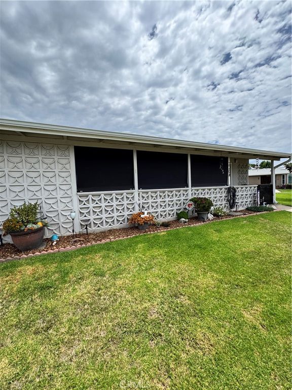 Image 41 of property listing at 1075 Brookline Rd #220A M-9, Seal Beach, CA 90740