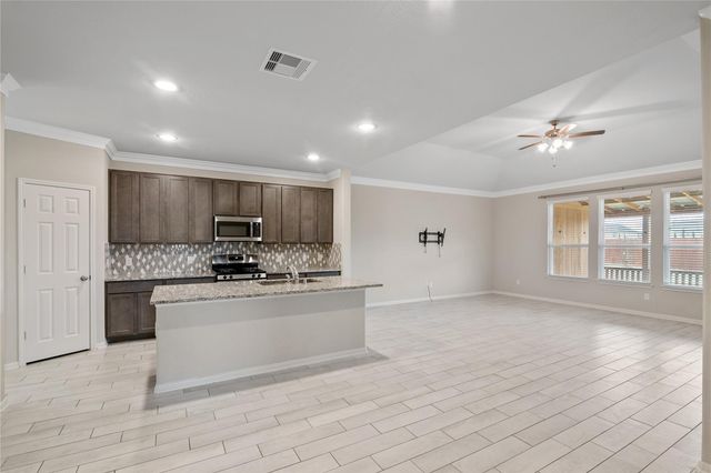 16320 Olive Sparrow Drive, Conroe, TX 77385