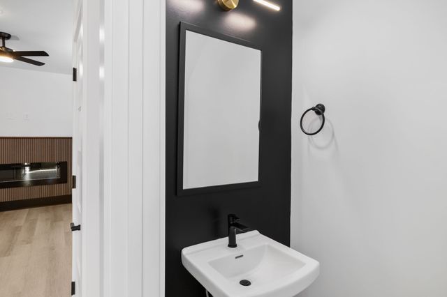 14 HOLLAND PARK WEST, Clarksville, TN 37043