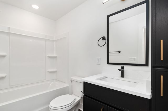 14 HOLLAND PARK WEST, Clarksville, TN 37043