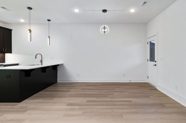 14 HOLLAND PARK WEST, Clarksville, TN 37043