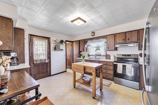 317 W THORNE STREET, Ripon, WI 54971