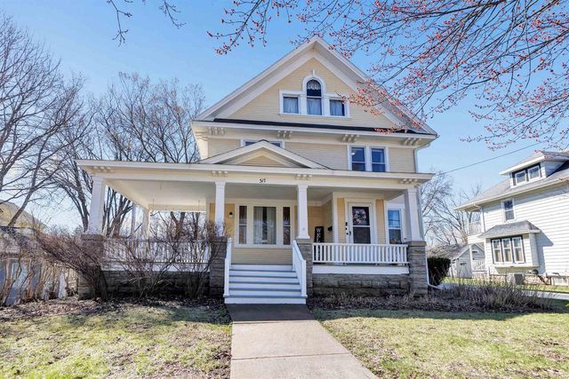 317 W THORNE STREET, Ripon, WI 54971