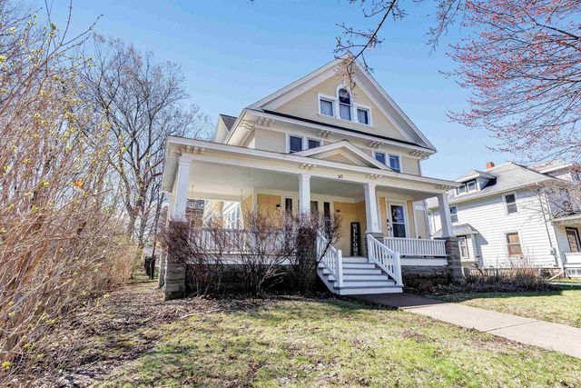 317 W THORNE STREET, Ripon, WI 54971