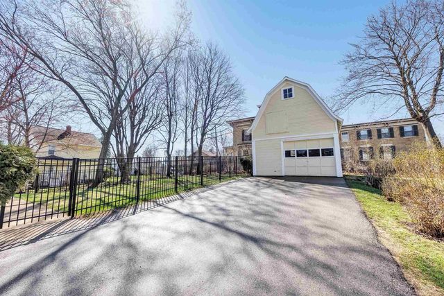 317 W THORNE STREET, Ripon, WI 54971