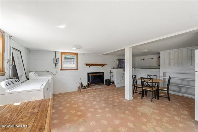 65 Sparrow Circle, Sanford, NC 27332