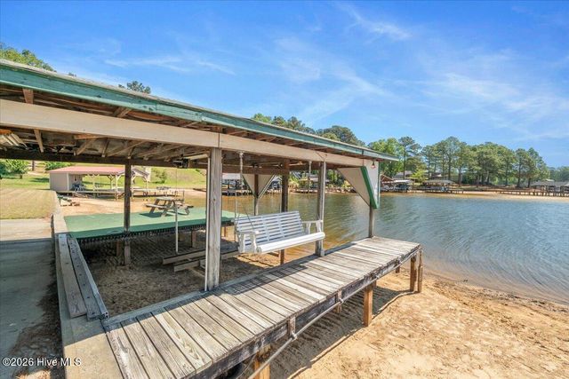 65 Sparrow Circle, Sanford, NC 27332