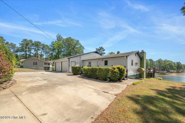 65 Sparrow Circle, Sanford, NC 27332