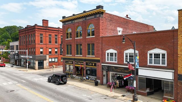 359 Central St Ste 3, Franklin, NH 03235