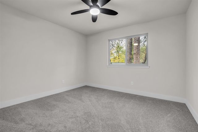 4 N Autumnwood Way, The Woodlands, TX 77380