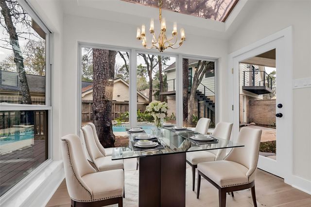 4 N Autumnwood Way, The Woodlands, TX 77380