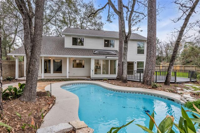 4 N Autumnwood Way, The Woodlands, TX 77380