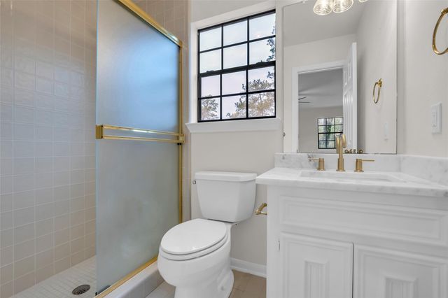 4 N Autumnwood Way, The Woodlands, TX 77380