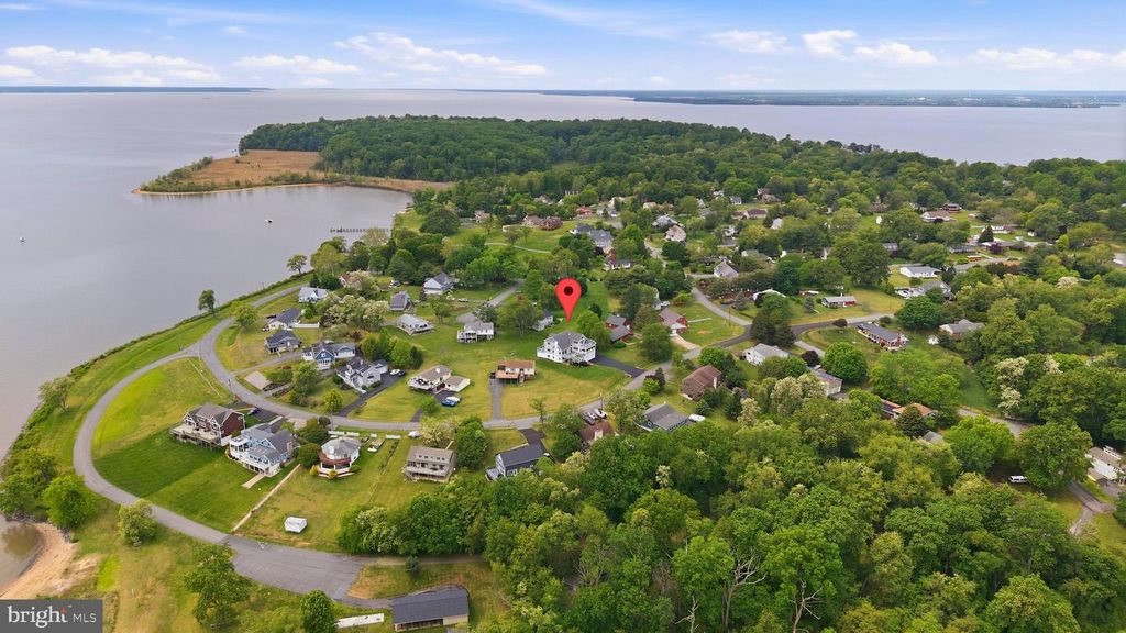 Image 10 of property listing at 160 CLIFFVIEW DR, North East, MD 21901