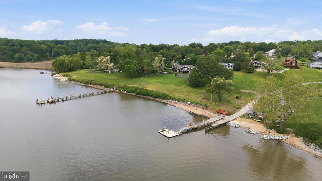 Image 15 of property listing at 160 CLIFFVIEW DR, North East, MD 21901