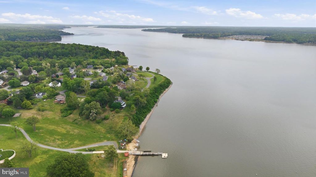 Image 17 of property listing at 160 CLIFFVIEW DR, North East, MD 21901