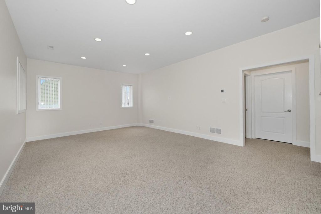 Image 29 of property listing at 160 CLIFFVIEW DR, North East, MD 21901