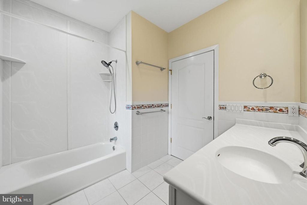 Image 37 of property listing at 160 CLIFFVIEW DR, North East, MD 21901