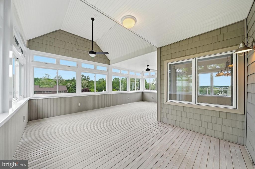 Image 40 of property listing at 160 CLIFFVIEW DR, North East, MD 21901