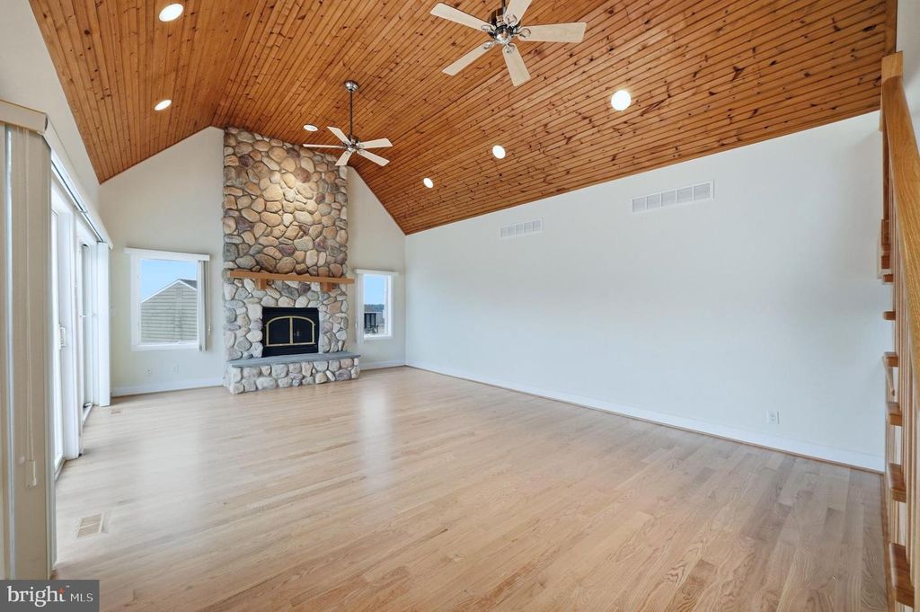 Image 46 of property listing at 160 CLIFFVIEW DR, North East, MD 21901