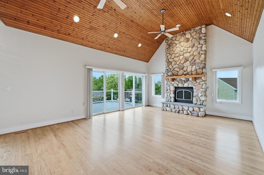 Image 48 of property listing at 160 CLIFFVIEW DR, North East, MD 21901