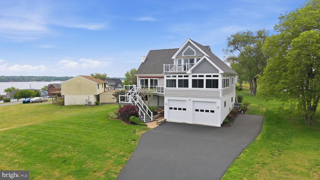 Image 5 of property listing at 160 CLIFFVIEW DR, North East, MD 21901