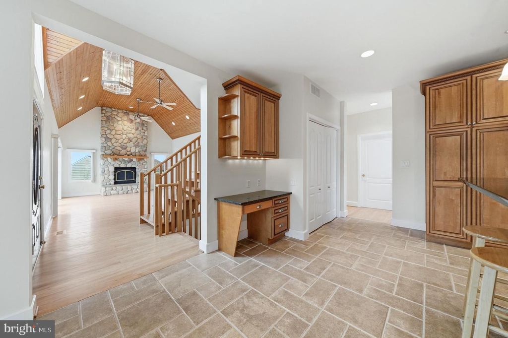 Image 54 of property listing at 160 CLIFFVIEW DR, North East, MD 21901