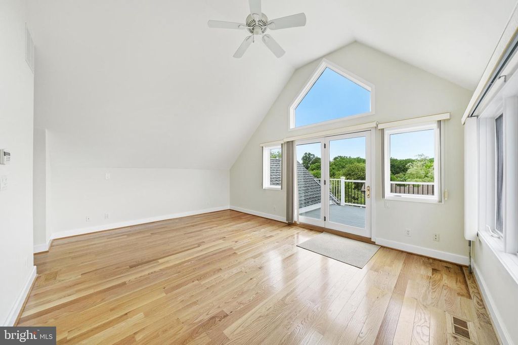 Image 72 of property listing at 160 CLIFFVIEW DR, North East, MD 21901