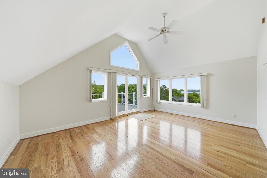 Image 73 of property listing at 160 CLIFFVIEW DR, North East, MD 21901